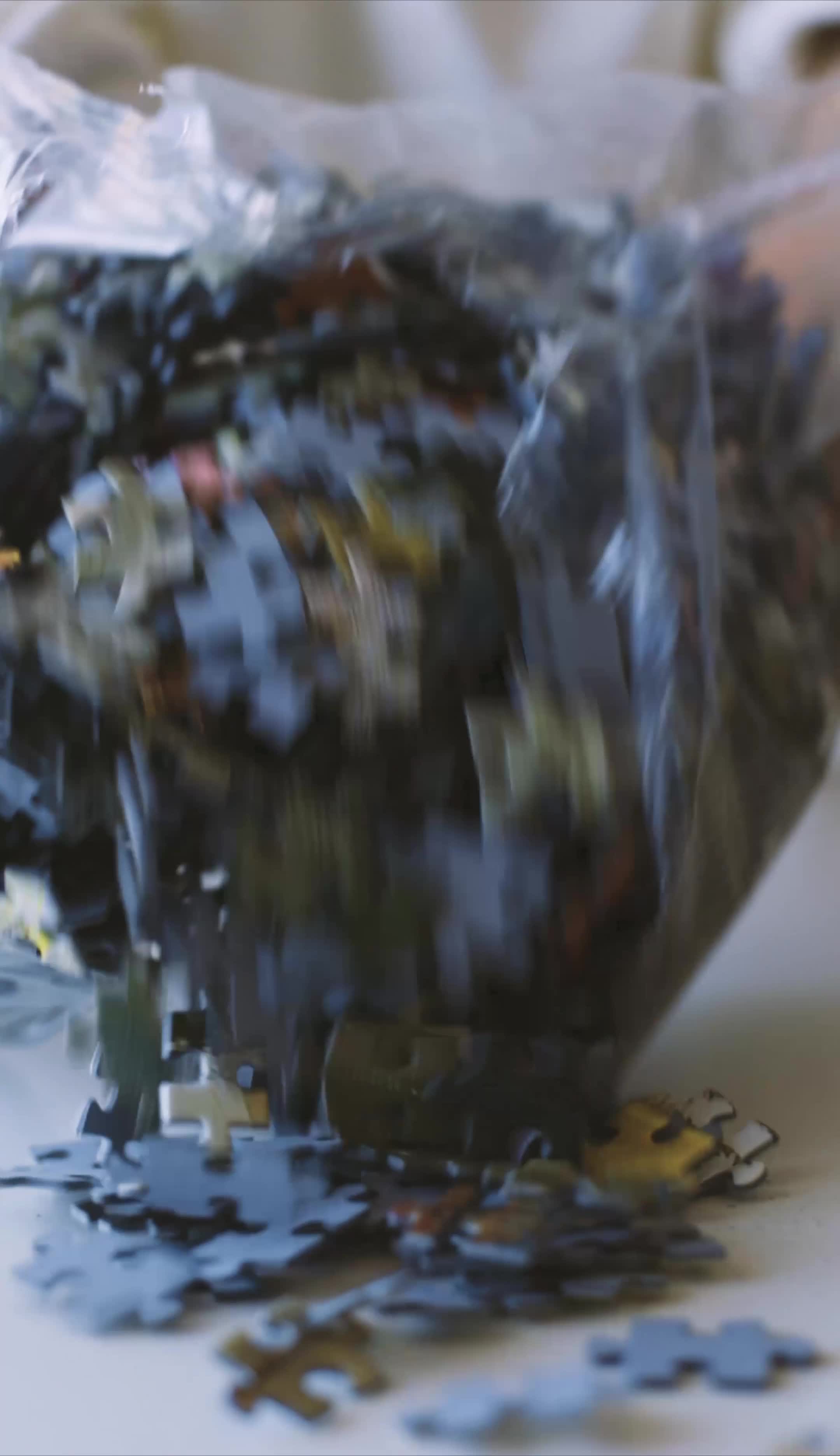 6813218-uhd_2160_3744_30fps