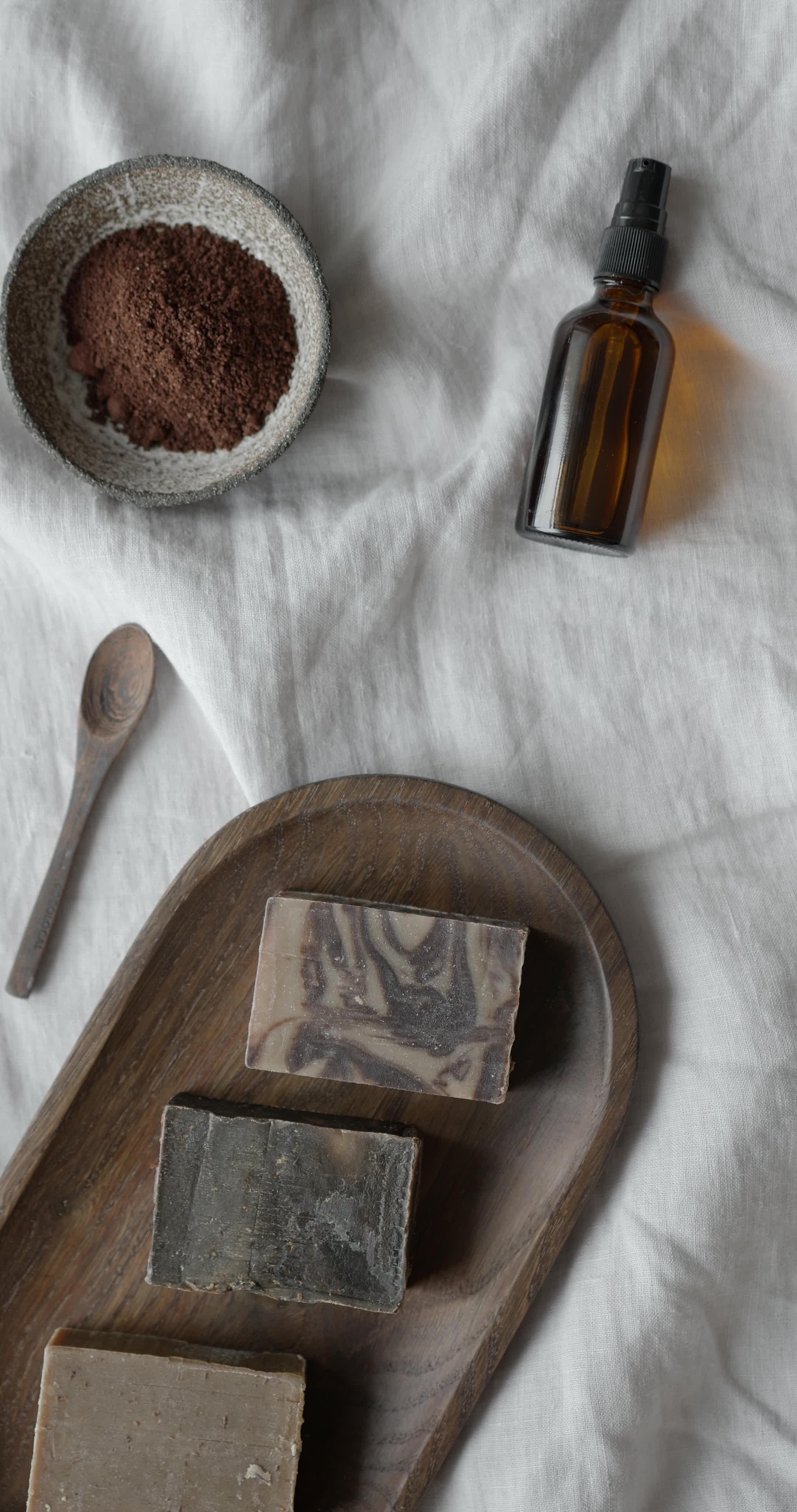 6693922-uhd_2160_4096_30fps